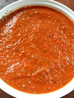 Una foto de Salsa mixeada para pizza!