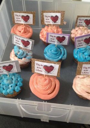 Una foto de Cup cakes decorados