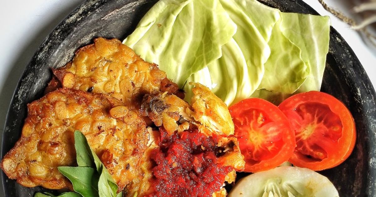 Ayam penyet Suroboyo