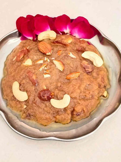રાજગરા ખજૂર નો શીરો (Rajgira Khajoor Sheera Recipe In Gujarati) રેસીપી મુખ્ય ફોટો