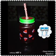 Zobo drink A picture of Zobo drink.