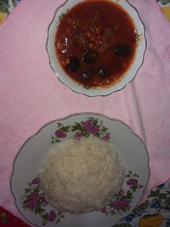 عکسی از دستور برنج نیم دانه🍚 با خورشت آلو