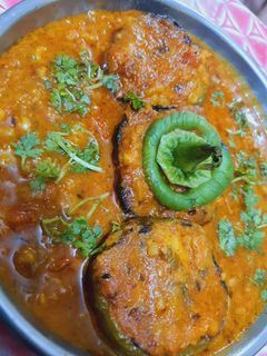 स्टफ शिमला मिर्च ग्रेवी (Stuff shimla mirch gravy recipe in hindi) रेसिपी मुख्य फोटो