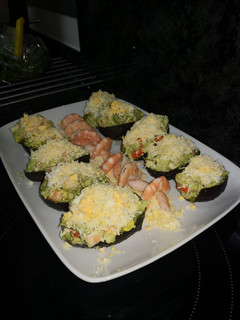 Una foto de Aguacates rellenos
