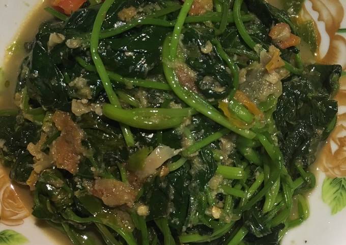 Resep: Tumis daun ubi terasi Untuk Pemula