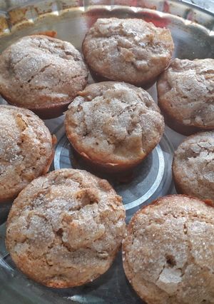 Una foto de Muffins integrales con manzana y nueces