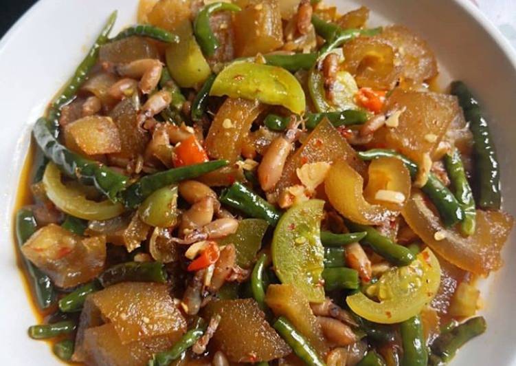 Easiest Way to Make Yummy Tumis Kikil Cabe Ijo
