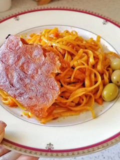 عکسی از دستور ماکارونی با مرغ چرخ کرده