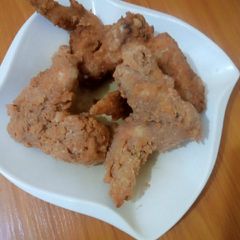 A picture of Fried Chicken wings.