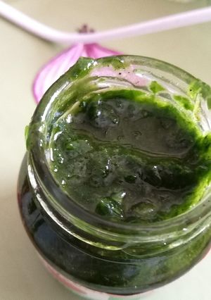 Medvehagyma pesto Sanyisan recept fotója