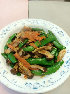 甜豆炒菇 的食譜成品照片