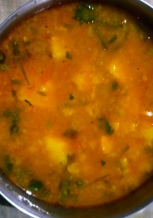 आलू की सब्जी (aloo ki sabzi recipe in Hindi) रेसिपी मुख्य फोटो