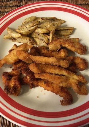 Una foto de Chicken fingers, dedos de pollo 🍗