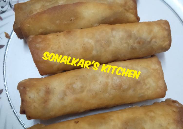 Recipe of Chicken spring rolls in A Minutes for Young Wife