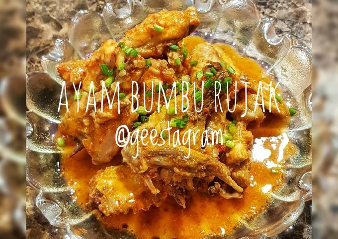 Ini dia! Resep gampang bikin #32 Ayam Bumbu Rujak sajian Idul Adha  sempurna