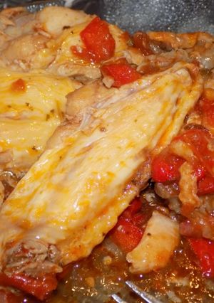Una foto de Alitas de pollo entomatadas en olla a presión