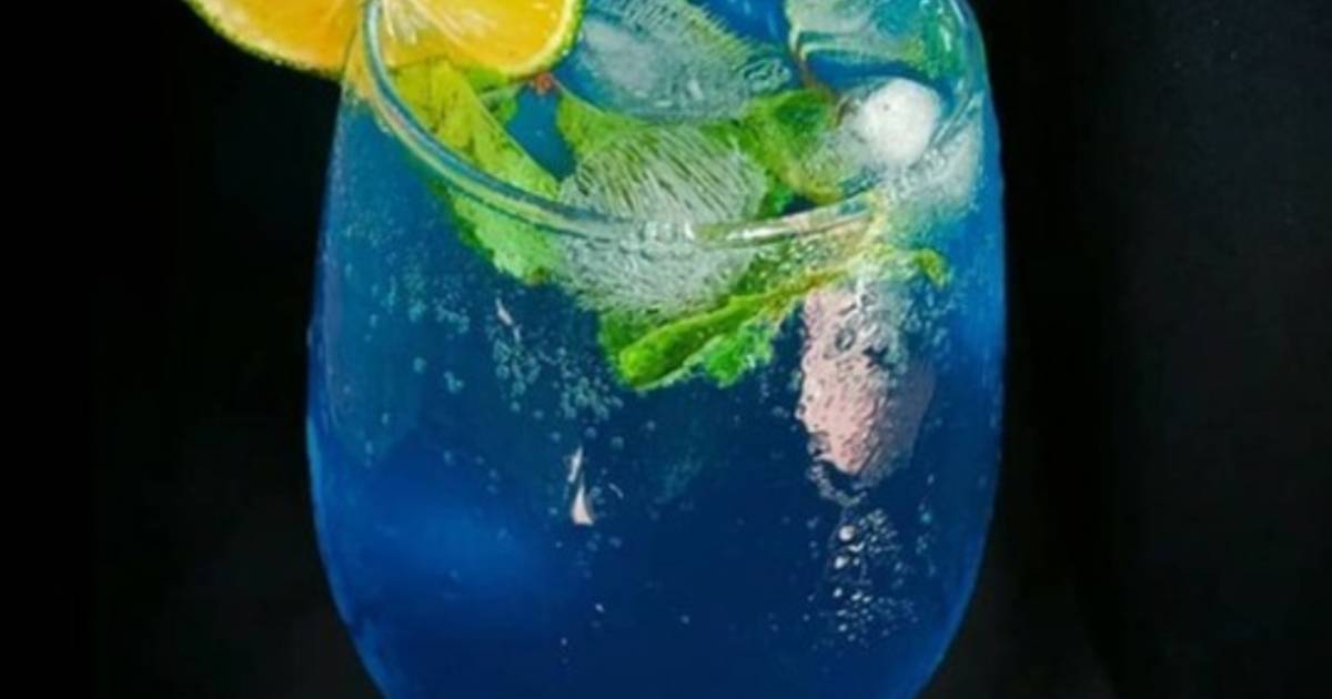 Blue Lagoon Mocktail Recipe By Sneha Patel - Cookpad