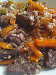 Una foto de Arroz con cordero sin gluten