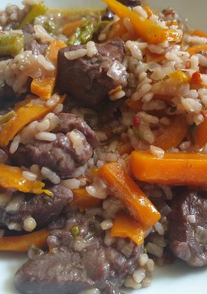 Una foto de Arroz con cordero sin gluten