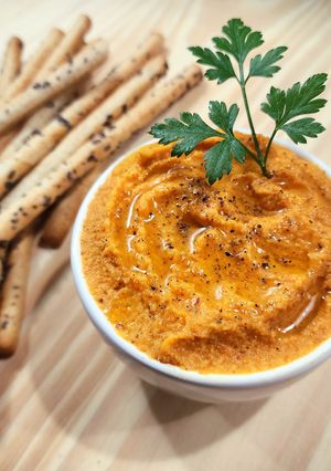 Una foto de 🥕Caramelized carrot hummus by Hiroko🥕Hummus con zanahoria caramelizada (⚠️sin azúcar🚫) 🥕