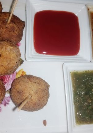 A picture of Crispy potato lollypops.