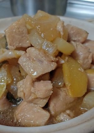 A picture of Chicken and Daikon Nimono.