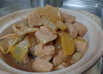 How to Prepare Appetizing Chicken and Daikon Nimono