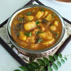 A picture of Batata Nu Shaak.