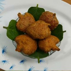 A picture of Ajwain Leaves Pakoda.