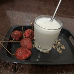 A picture of Lychee juice.