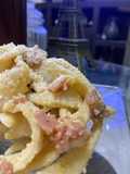 Tagliatelle alla carbonara (Tallarines a la carbonara)