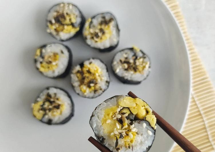 Langkah Mudah untuk Membuat Tamago Sushi Anti Gagal