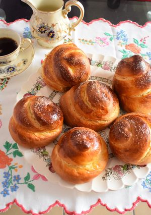 A picture of Honey Brioche.