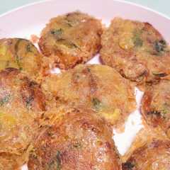 A picture of Perkedel kentang kornet.