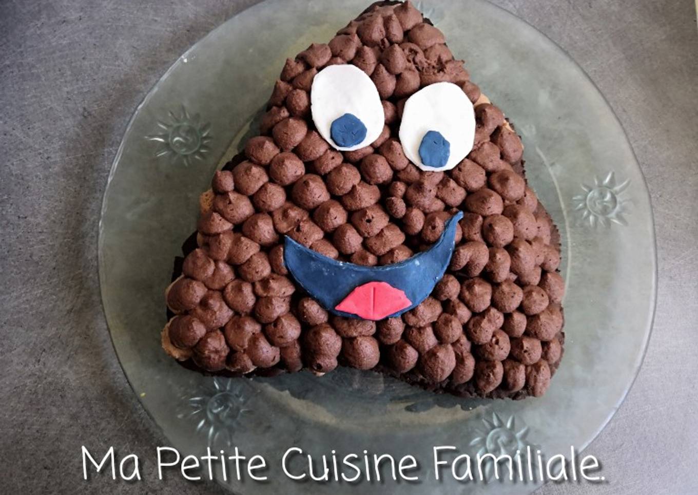 Gâteau crotte "Emoji" façon number cake