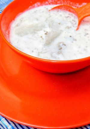 A picture of Fresh cowmilk & millet gruel (fura da nono).