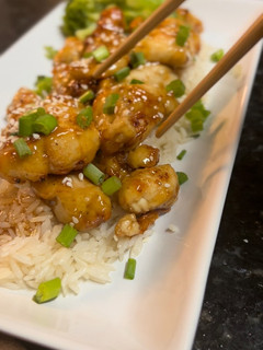 A picture of Crispy air fryer sesame chicken.