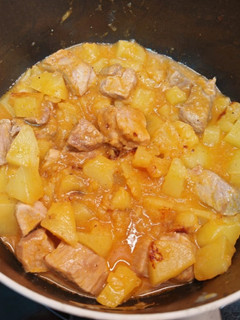 Una foto de Guiso de tacos de cerdo con patatas