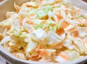 Una foto de ensaladas de repollo