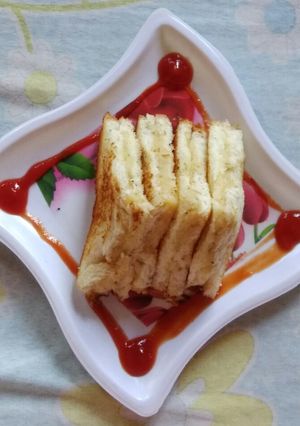 आलू सैंडविच (aloo sandwich recipe in hindi) रेसिपी मुख्य फोटो