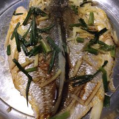 A picture of Steamed Fish.