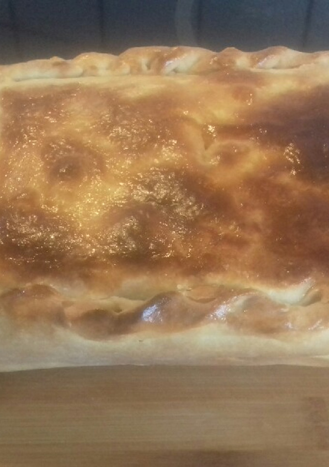 Una foto de Tarta pascualina de pollo masa casera