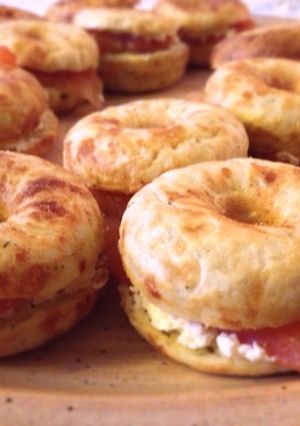 Une photo de Petits donuts salés
