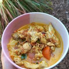 A picture of Tongseng Ayam.