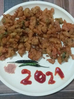 वेजिटेबल पकौड़ा (VEGETABLE PAKODA RECIPE IN HINDI) रेसिपी मुख्य फोटो