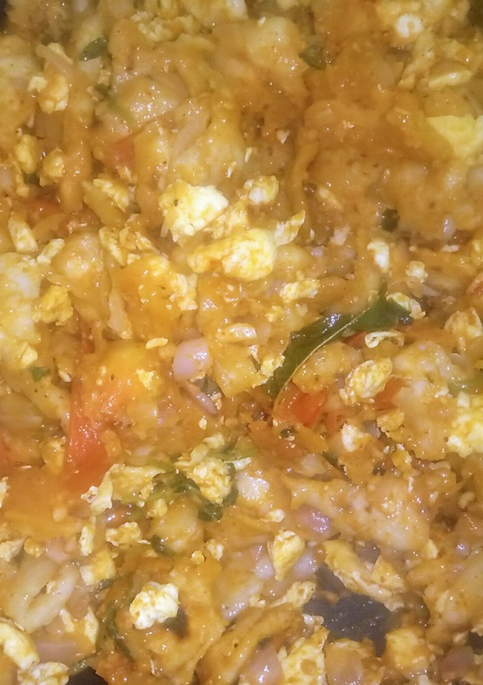 மதுரை பேமஸ் முட்டை /கொத்து பரோட்டா செய்முறை முக்கிய புகைப்படம்