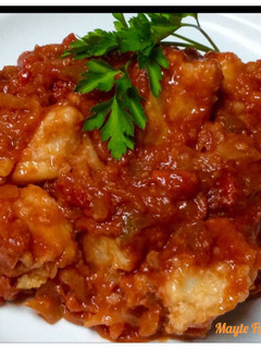 Una foto de Bacalao con tomate