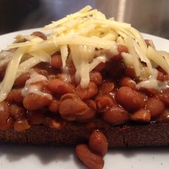 A picture of Boston Baked Beans.