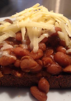A picture of Boston Baked Beans.