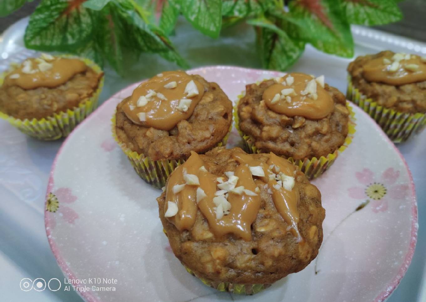 Peanut Butter Banana Oatmeal Muffins
